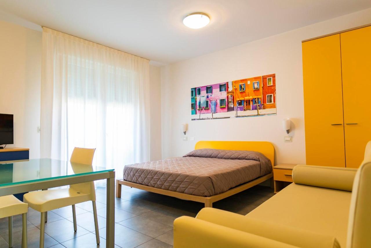 Residence Burano Lido di Jesolo Exteriör bild