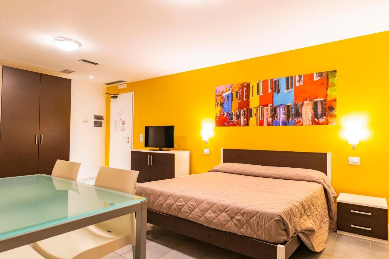 Residence Burano Lido di Jesolo Exteriör bild